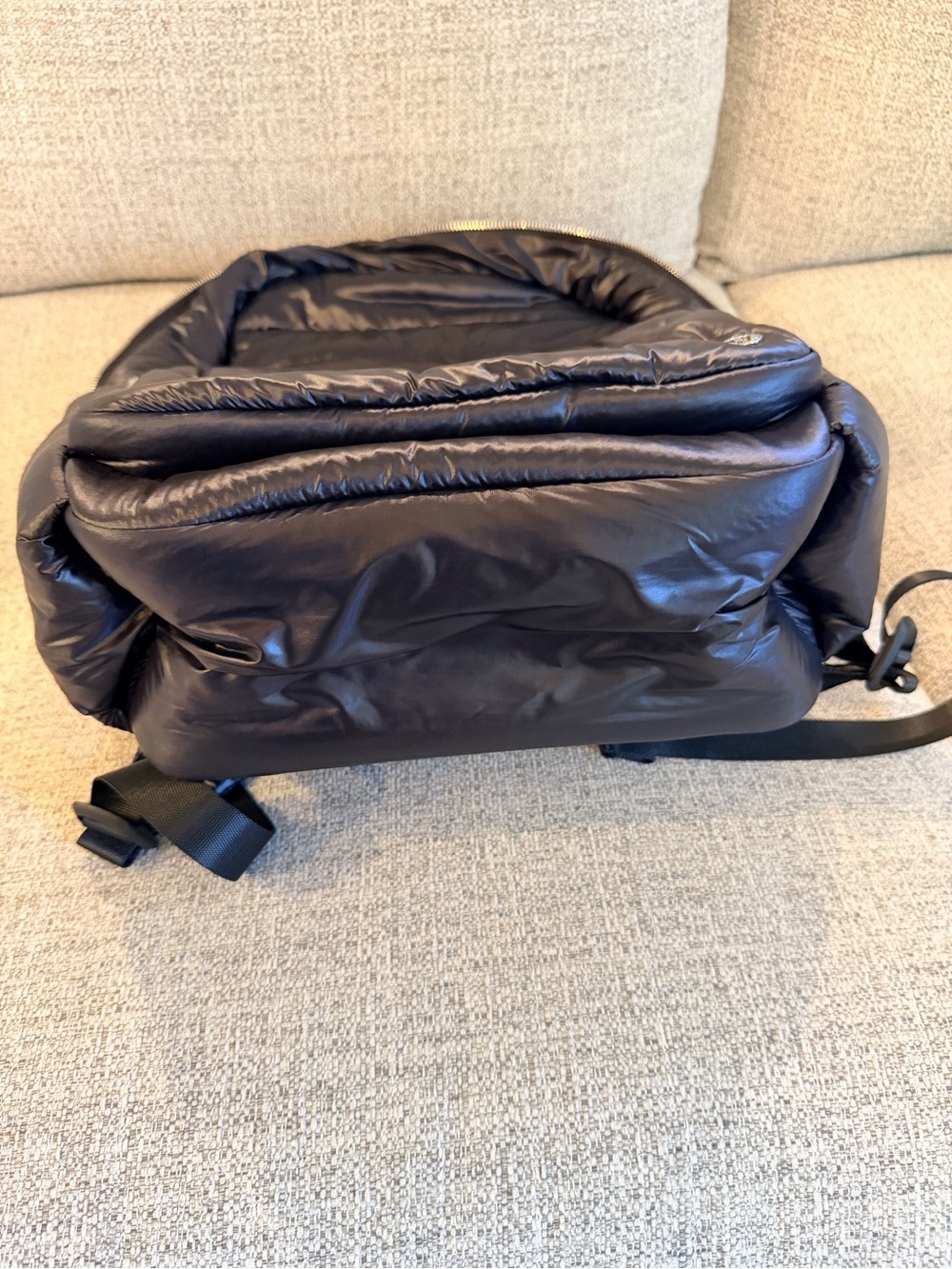 Lululemon Everywhere Backpack 22L Wunder Puff black limited edition NWT - Picture 15 of 15